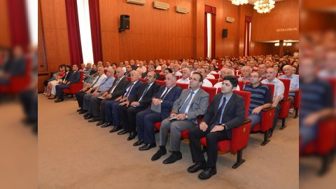 Mikayıl Cabbarov yeni rektoru kollektivə təqdim etdi - FOTO