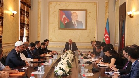Dövlət Komitəsi 10 dini icmaya maliyyə yardımı ayırdı
