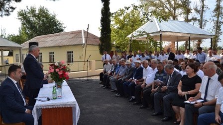 İcra başçısı təklif və şikayətləri nəzarətə götürdü