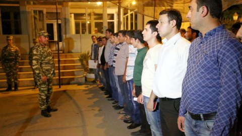 Müdafiə Nazirliyi ehtiyatda olanların hərbiyə çağırılması haqda xəbər yaydı