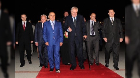 Çexiya prezidenti Bakıya gəldi