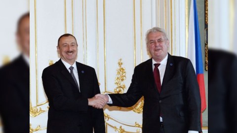 Prezidentlər İlham Əliyev və Miloş Zeman Bakıda bəyanat verdilər