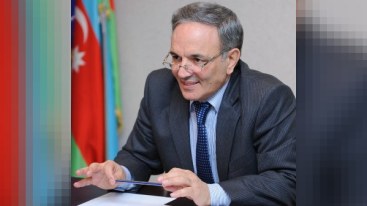 Əflatun Amaşov rəsmən deputatlığa namizəd oldu
