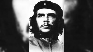 İnqilab fotoqrafı  - 10 il boyunca Fidel Kastronu izləyən, Çe Gevaranı çəkən fotoaparatlı ADAM