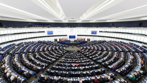 Avropalı deputatlar Azərbaycan əlehinə olan qətnaməni pisləyiblər