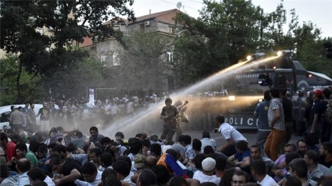 Ermənistanda vəziyyətin bu həddə çatmasının səbəbi...