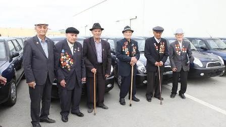 Daha 100 müharibə əlilinə avtomobil verildi - FOTOLAR