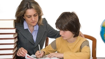 “Repititorluq təhsilin bıçaq yarasıdır”