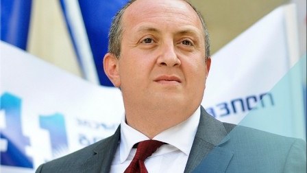 Gürcüstan prezidentinə hörmətsizlik: Öz ölkəsinin səfiri onu qarşılamadı