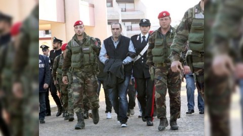Mafiya başçısının 11 yaşlı oğlu atasını polisə təsilm etdi 