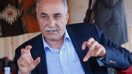 Deputat qəzaya düşdü 