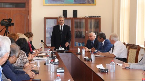 Nazim İmanov qeyri-dövlət pensiya fondlarından DANIŞDI