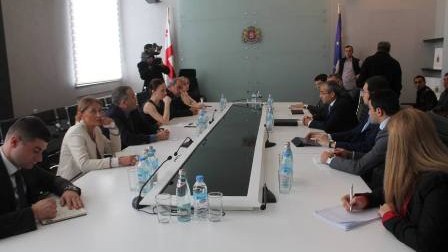 Mikayıl Cabbarov Tbilisidəki Azərbaycan məktəblərinə getdi -FOTO