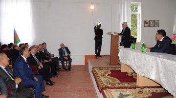 Ağalar Vəliyevin Goranboyun cəbhə xəttindəki Tapqaraqoyunlu kəndində seçicilərlə möhtəşəm görüşü oldu