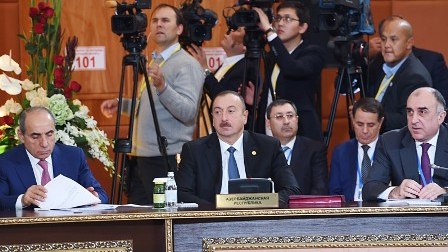 İlham Əliyevdən Putinin valyuta siyasətinə DƏSTƏK 