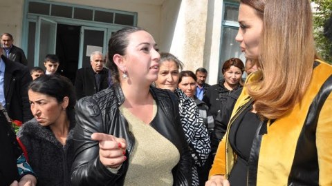 Qənirə Paşayeva doğulduğu kənddə - FOTOLAR 