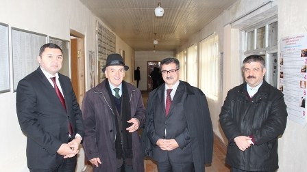 Seçiciləri Novruz Aslanovu dəstəklədi – FOTO 