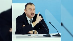 İlham Əliyev fövqəladə toplantı keçirdi