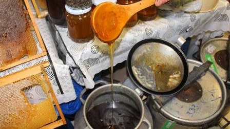 Bal yarmarkasında 650 kq saxta bal aşkar olundu!!!