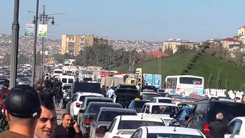 Bakı-Sumqayıt yolunda tıxac hərəkəti iflic etdi