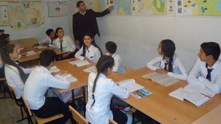 Ucqar kəndin müəllimi: “Yağış yağanda müəllimlər məktəbə çətinliklə gəlir” - MÜSAHİBƏ