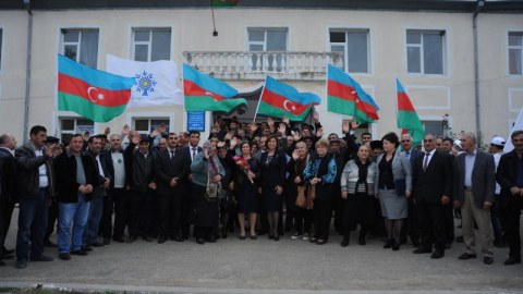 Bahar Muradova Yuxarı Kürdmahmudlu kəndində görüş keçirib - FOTOLAR