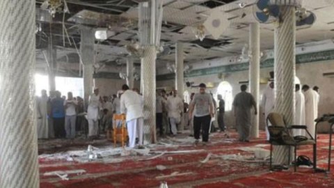  Məscid namaz vaxtı partladıldı