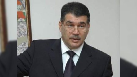 Zakir Qaralov Elşad Abdullayevin qardaşını işdən çıxardı