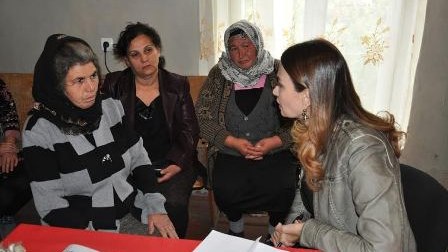 Şəhid ailələrindən Qənirə Paşayevaya dəstək - FOTOLAR