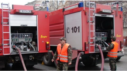  Binanın elektrik sayğacları yanıb