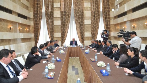 Məzahir Pənahov xarici ölkələrin Mərkəzi Seçki Komissiyalarının nümayəndə heyətləri ilə görüşüb
