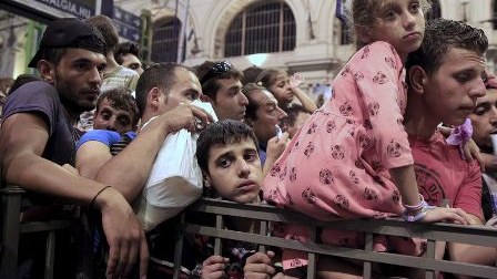Almaniyada 102 sakini olan kəndə 750 müsəlman miqrant köçürüləcək