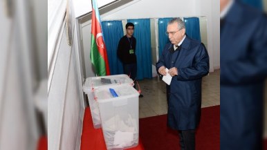 Ramiz Mehdiyev səs verdi – FOTOLAR 