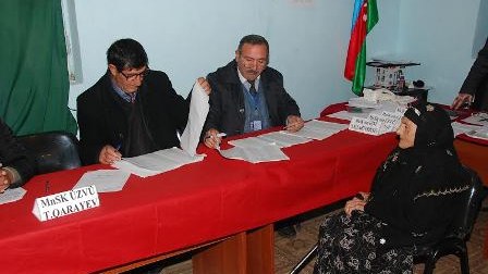 Atası Cavid Qurbanova belə səs verdi - FOTOLAR