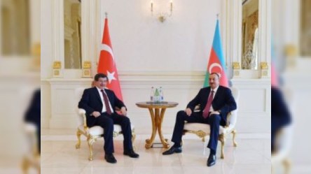 İlham Əliyevdən Davudoğluna təbrik 