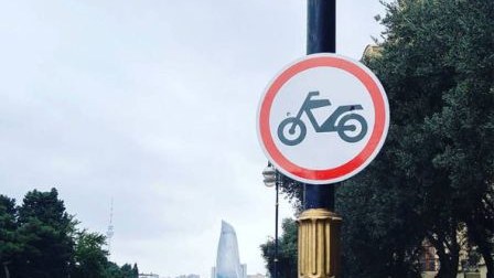 Paytaxtda motosikletlərə qoyulan qadağa götürüldü 