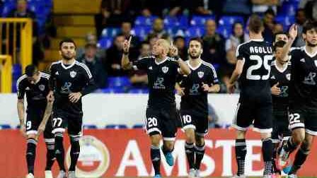   Qarabağ oyunu bərabərliklə bitirib 