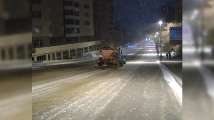   Əhaliyə qışda yollara səpilən duz satılır 