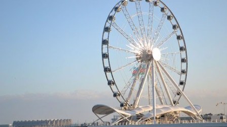  Bakıda azyaşlı attraksiondan yıxılıb 