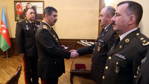 Zakir Həsənov hərbçilərə "polkovnik" rütbəsi verdi