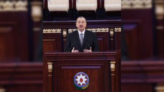   Azərbaycan dili bizi bir xalq, millət kimi qoruyub  