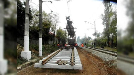 Ələt-Qobustan dəmir yolu sökülür - FOTO
