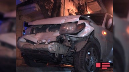  Qadın sürücünün törətdiyi qəzada övladları yaralandı  