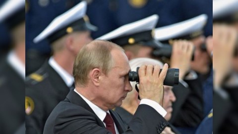 Putinin alovlu tərəfdarı: “Azərbaycan Avrasiya orbitinə qayıdış yolları axtarır” 