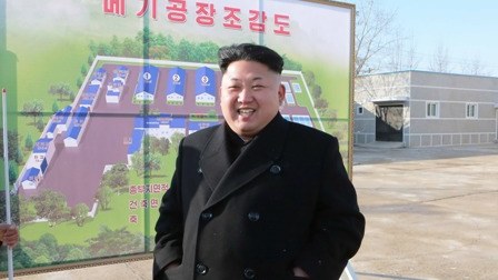 Koreya lideri bölgələrə şəxsi tualeti ilə gedir 