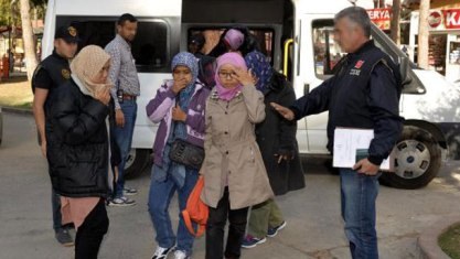  Türkiyədə İŞİD-ə qoşulmağa gedən indoneziyalı qadınlar yaxalanıb 
