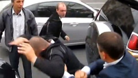 Rusiyada döyülən iki azərbaycanlı xəstəxanalıq oldu