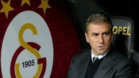  “Qalatasaray” baş məşqçi ilə yollarını ayırıb 