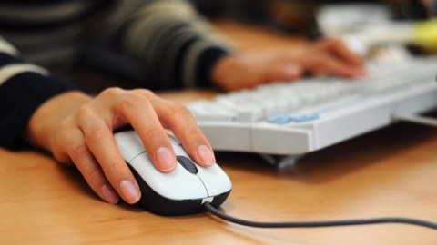 İnternet yenə fasilələrlə verilir