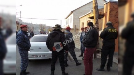 Yerevanda terror planlaşdıran 10 silahlı tutulub